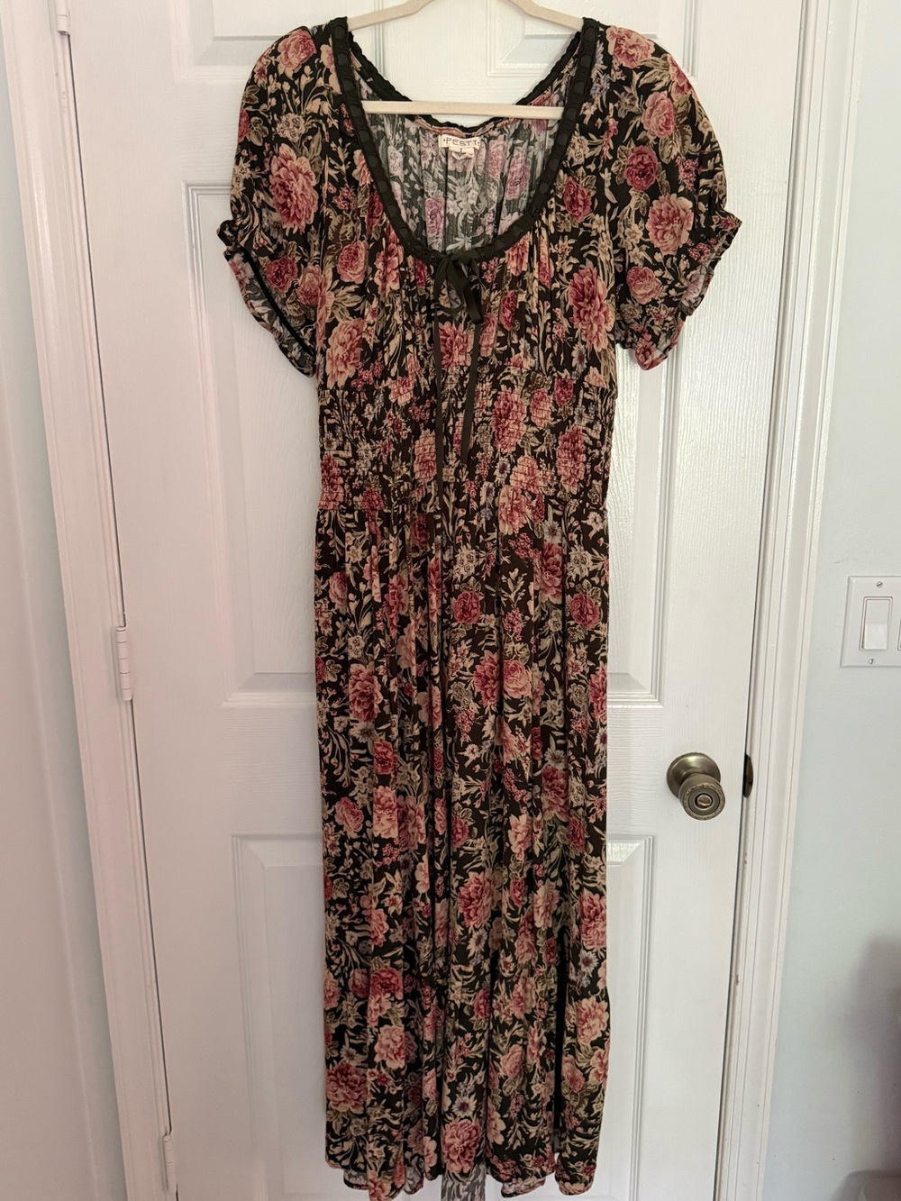 Torrid Festi Maxi Dress 1x  Rose Print